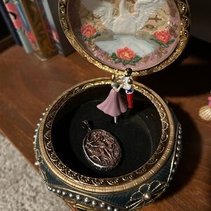 Artemis/Diana and the Hunt Pendant